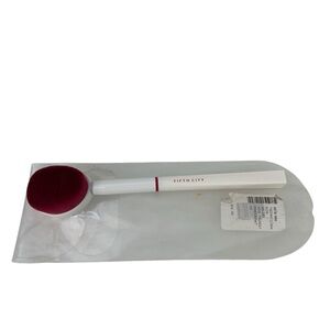 Fifth City Mega Foundation Brush in Pomegranate NWT